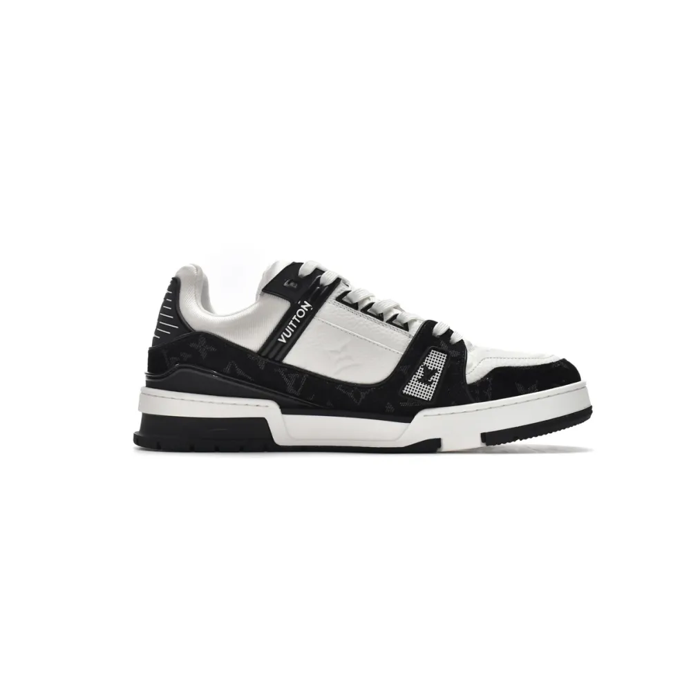 VL1202   LOUIS VUITTON Trainer Black And White Cloth Cover 