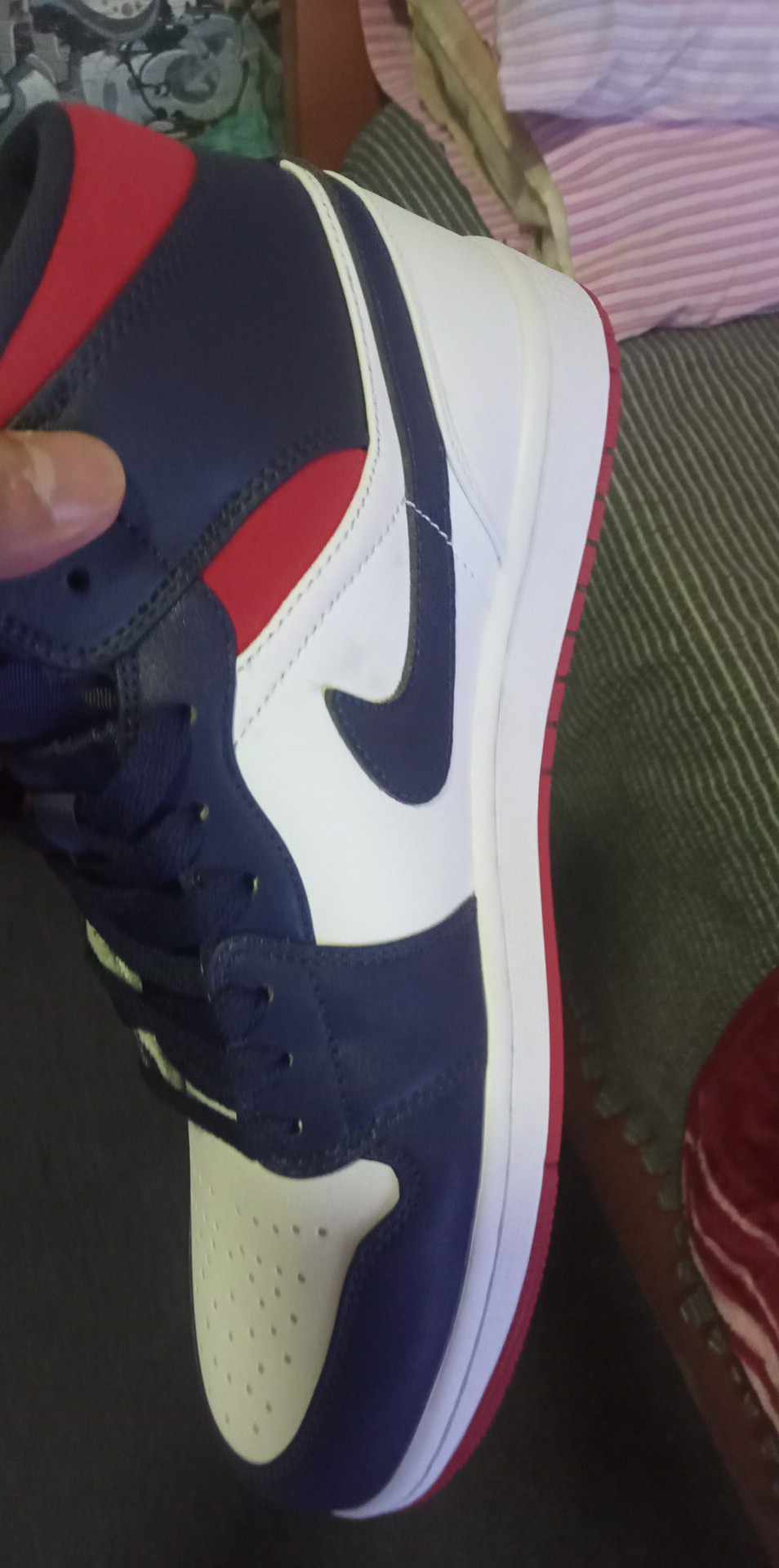 LJR Air Jordan 1 Mid SE USA 852542-104 review FrAncy Fabito 01