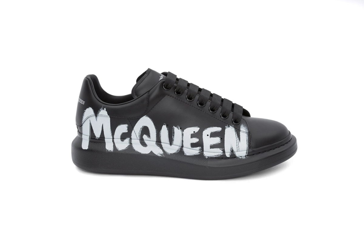 Coco Shoes Alexander McQueen Oversized Graffiti Black White  - Cocoshoesvip.net