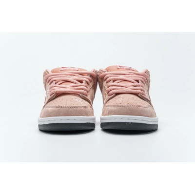 Nike Dunk SB Low Pink Pig CV1655-600 02
