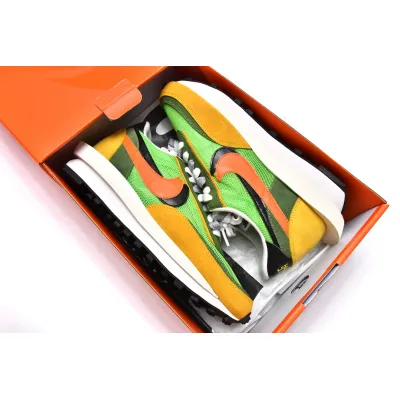 Nike LD Waffle Sacai Green Multi BV0073-300 02