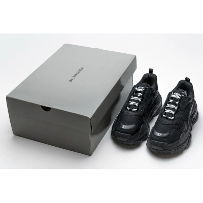 Balenciaga Triple S Black 483513 W06E2 2323 02