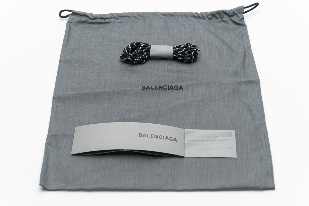 Coco Shoes Balenciaga Triple S Black Pink 483513 W06E8 8080 - Cocoshoesvip.net