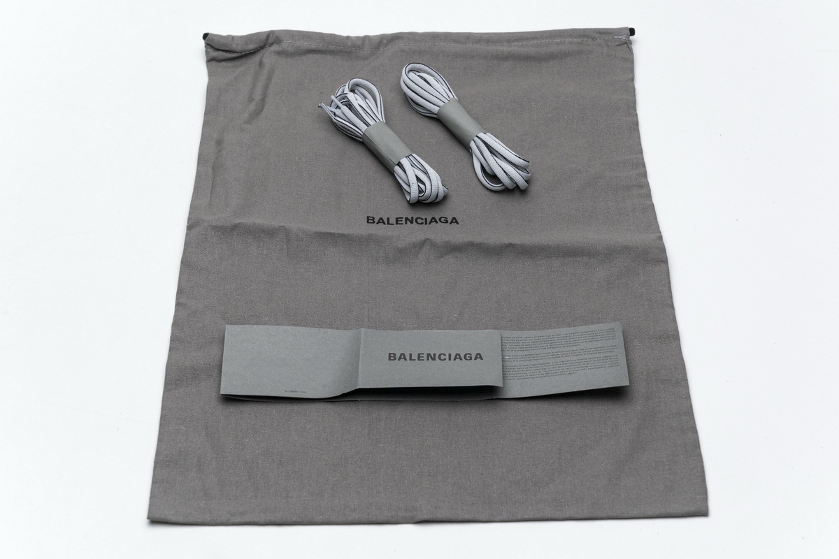 Coco Shoes Balenciaga Track White Black (Without LED) 542436 W3AC1 9010 - Cocoshoesvip.net