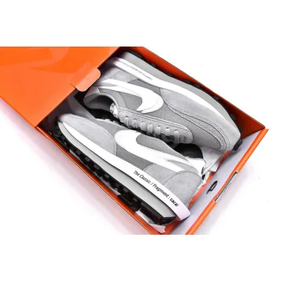 Nike LD Waffle SF sacai Fragment Grey DH2684-001 02