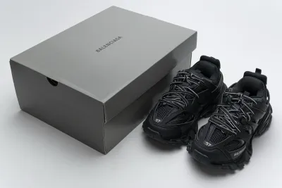 Balenciaga Track Black 542023 W1GB1 1000 02