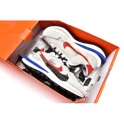 Nike Vaporwaffle sacai Sport Fuchsia Game Royal CV1363-100 02