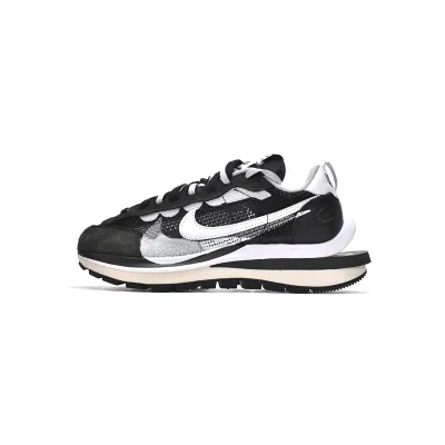 Sacai x Nike Pegasua Vaporfly Black White CV1363-001 01