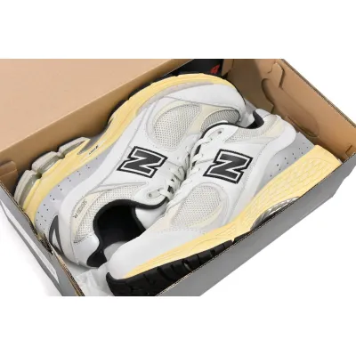 New Balance 2002R Thisisneverthat White ML2002RT 02