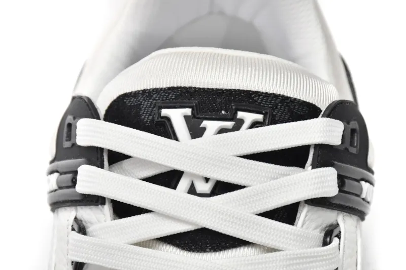 Coco Shoes Louis Vuitton Trainer Black and White Cloth Cover VL1202 - Cocoshoesvip.net