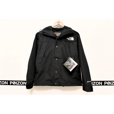 The North Face Hooded Jacket Black 01