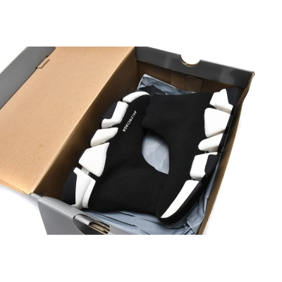 Balenciaga Speed 2.0 Black White 617239W17021015 02