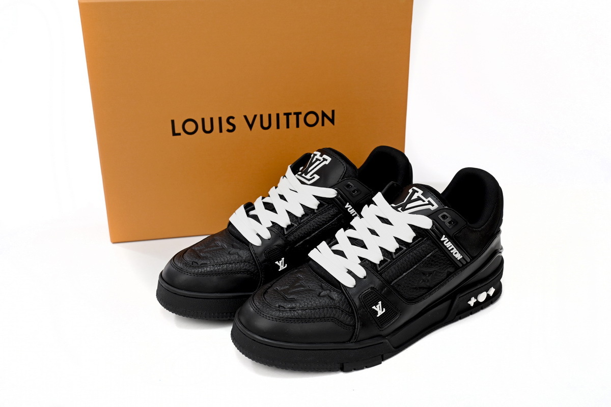 Coco Shoes Louis Vuitton Trainer Black Embossed Monogram 1AAREY - Cocoshoesvip.net