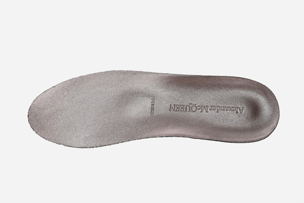 Coco Shoes Alexander McQueen Oversized 3M Silver Edge - Cocoshoesvip.net