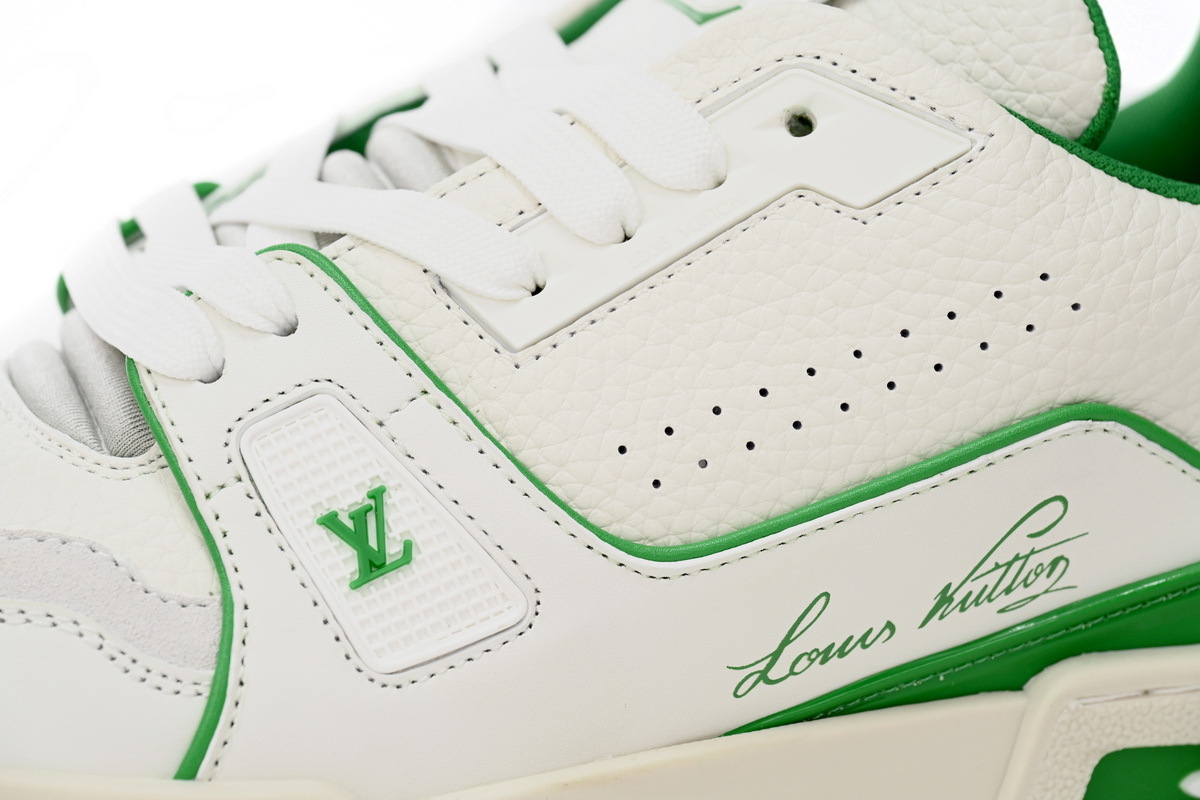Coco Shoes Louis Vuitton Trainer #54 Signature White Green 1ABNIS - Cocoshoesvip.net