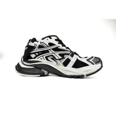 Balenciaga Runner Black White 677403W3RB29010 02
