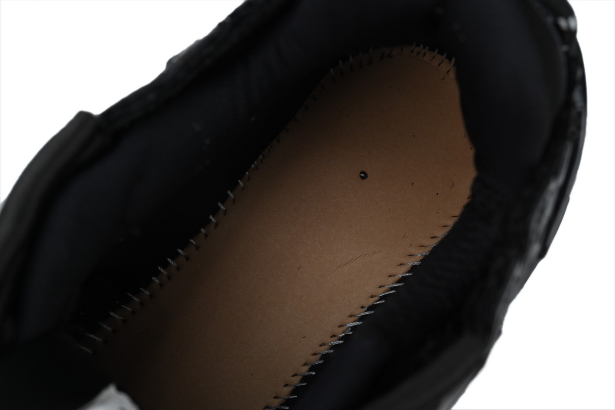 Coco Shoes Balenciaga Runner Graffiti Black Red 677403W3RBQ1060 - Cocoshoesvip.net