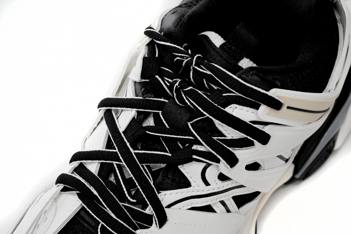 Coco Shoes Balenciaga Track Black And White 542436W3NH37261 - Cocoshoesvip.net