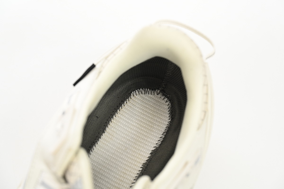 Coco Shoes Moncler Trailgrip Gore-Tex Low White 4M00230M2058-014 - Cocoshoesvip.net