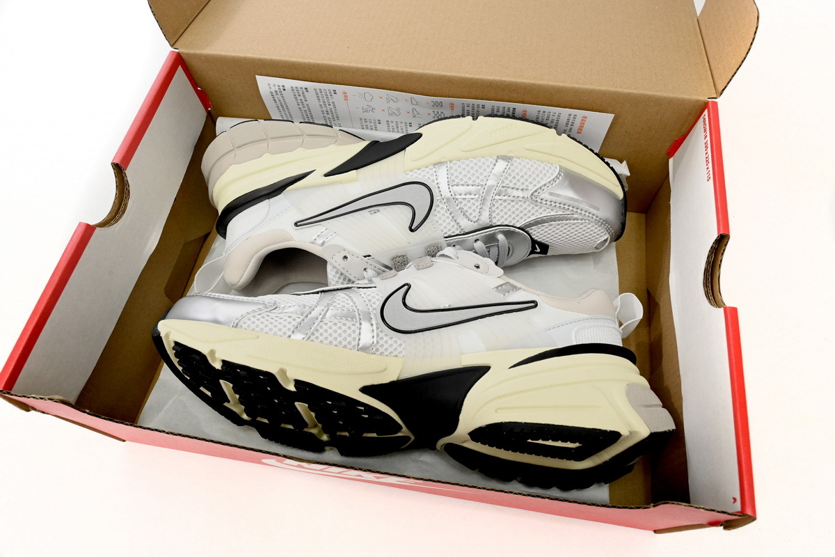 Coco Shoes Nike V2K Run Summit White Metallic Silver FD0736-100 - Cocoshoesvip.net