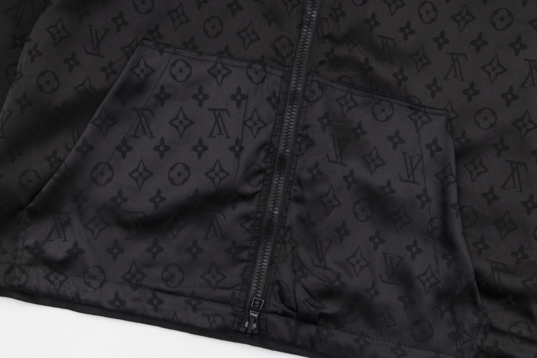 Coco Shoes Louis Vuitton Reversible Monogram Windbreaker Dark Grey 1A9A13 - Cocoshoesvip.net