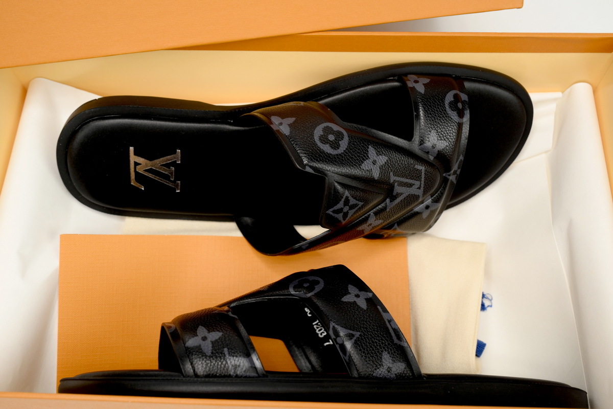 Coco Shoes Louis Vuitton Oasis Black Presbyopia 1ACRPF - Cocoshoesvip.net