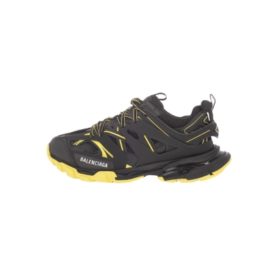 Balenciaga Track Black Yellow 542023 W3AC1 1070 01