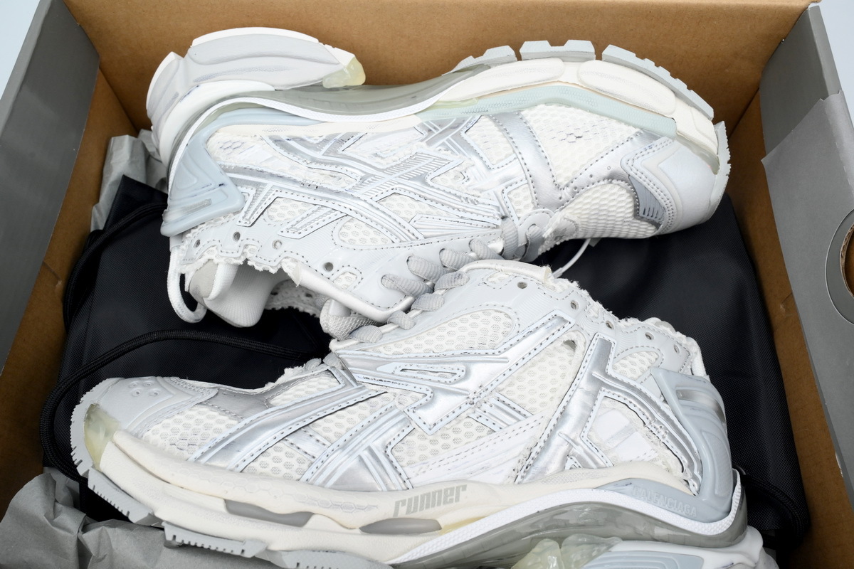 Coco Shoes Balenciaga Runner Blue 677402 W3RB2 8100 - Cocoshoesvip.net