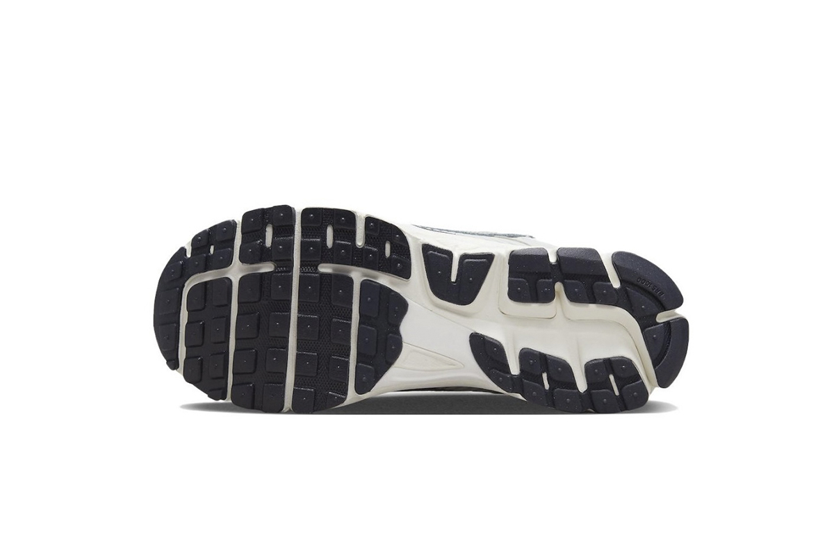 Coco Shoes Nike Zoom Vomero 5 Photon Dust Metallic Silver FD0884-025 - Cocoshoesvip.net