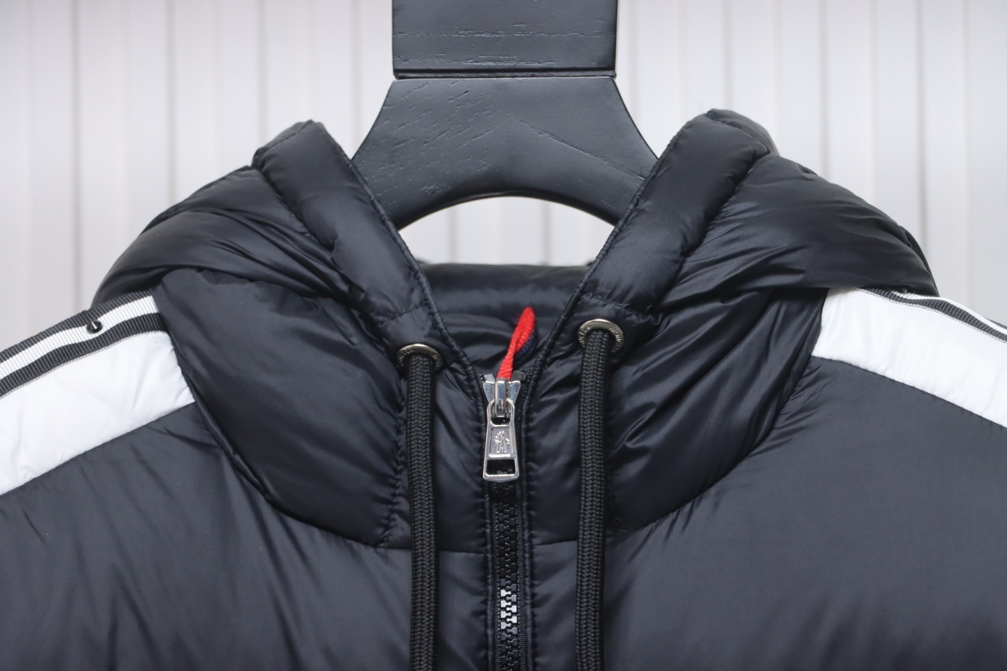 Coco Shoes Moncler Stripe-Detail Padded Jacket - Cocoshoesvip.net