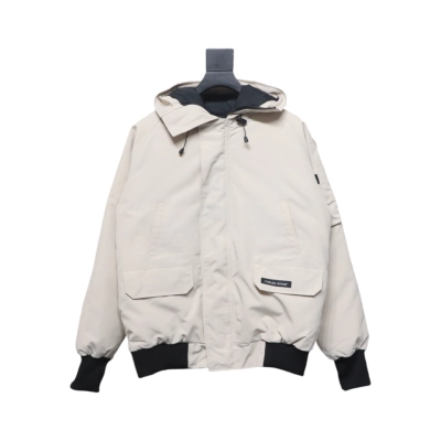 Canada Goose Chilliwack Hooded Bomber Jacket White 01