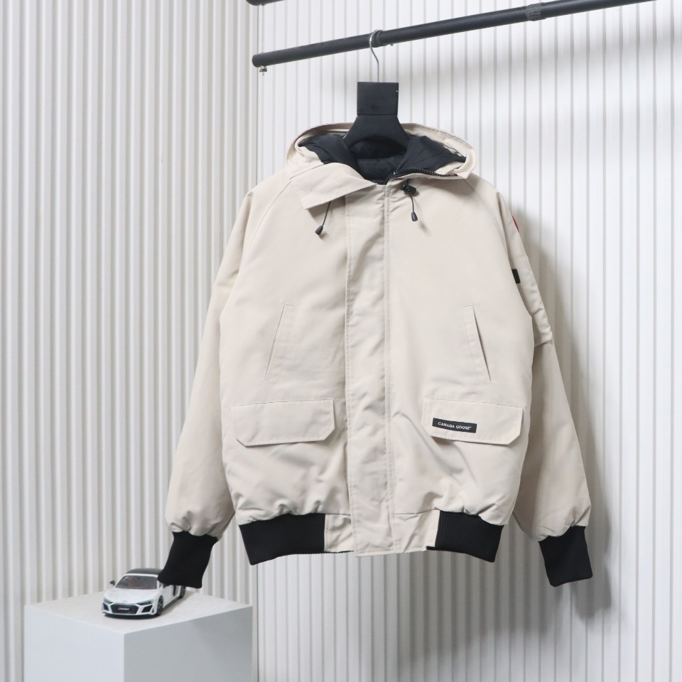 Coco Shoes Canada Goose Chilliwack Hooded Bomber Jacket White - Cocoshoesvip.net