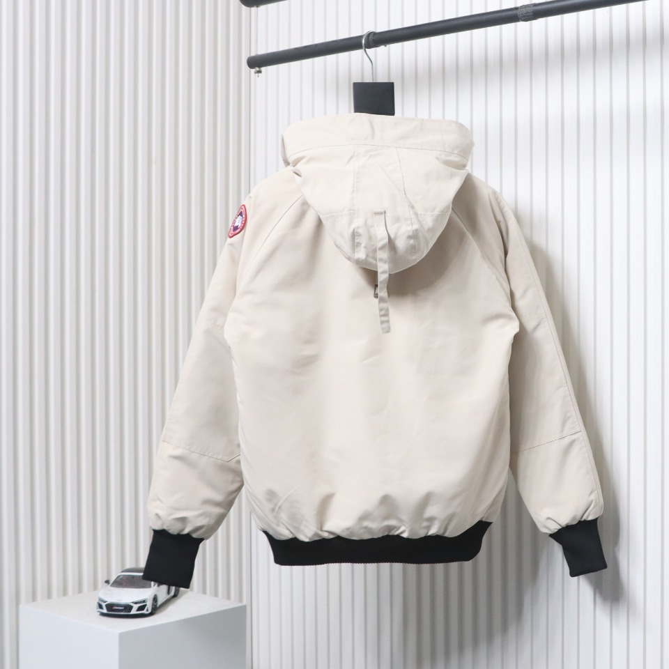 Coco Shoes Canada Goose Chilliwack Hooded Bomber Jacket White - Cocoshoesvip.net