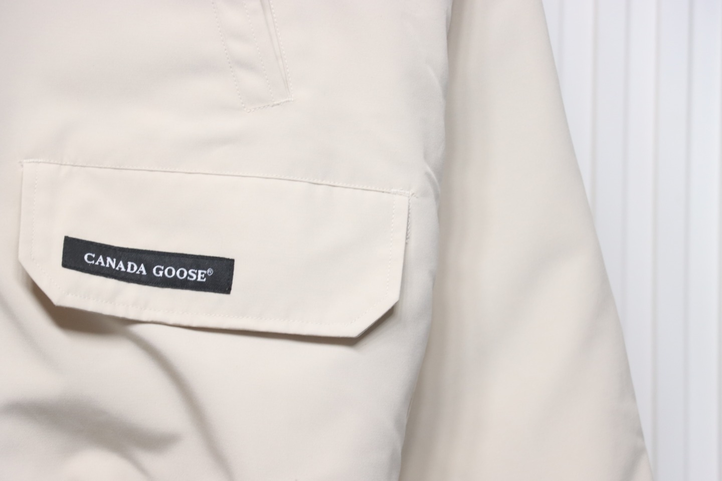 Coco Shoes Canada Goose Chilliwack Hooded Bomber Jacket White - Cocoshoesvip.net