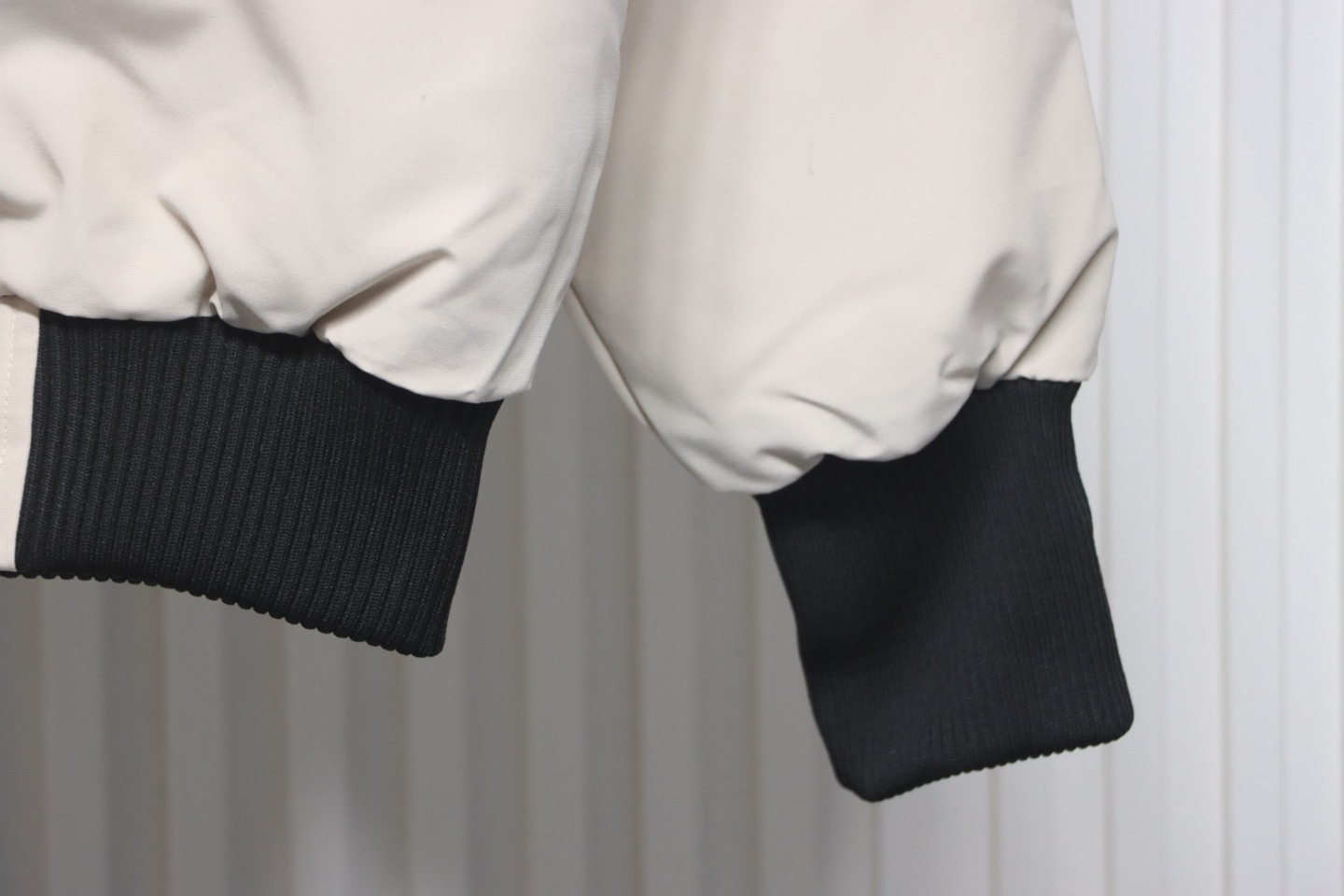 Coco Shoes Canada Goose Chilliwack Hooded Bomber Jacket White - Cocoshoesvip.net