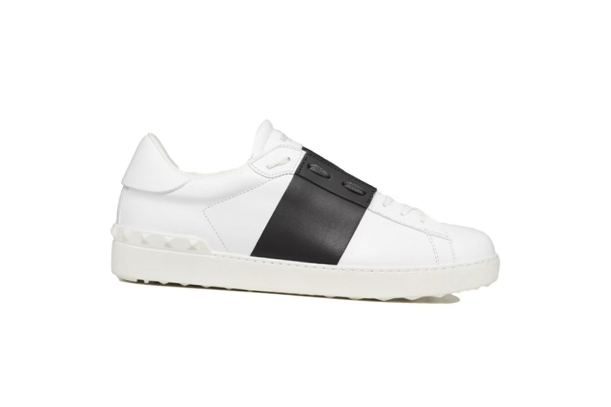Coco Shoes Valentino Garavani Rockstud Untitled sneaker in calfskin leather with tonal studs UY2S0830BLUA01