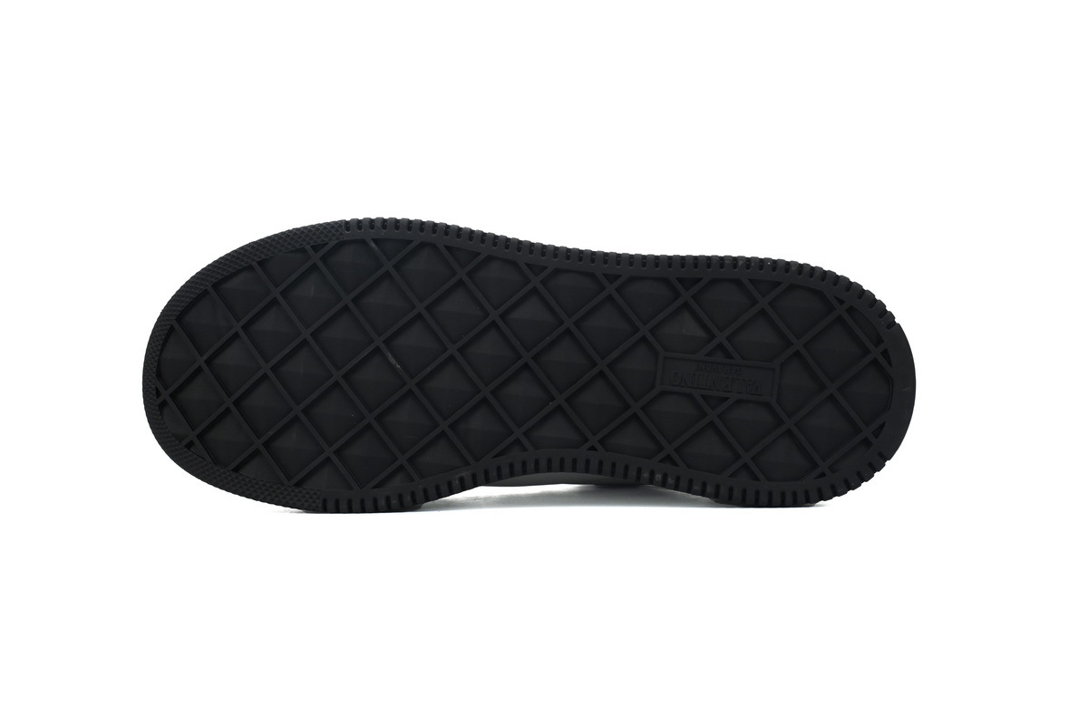 Coco Shoes Valentino Garavani Low Top Chunky Sneakers Leather Black White