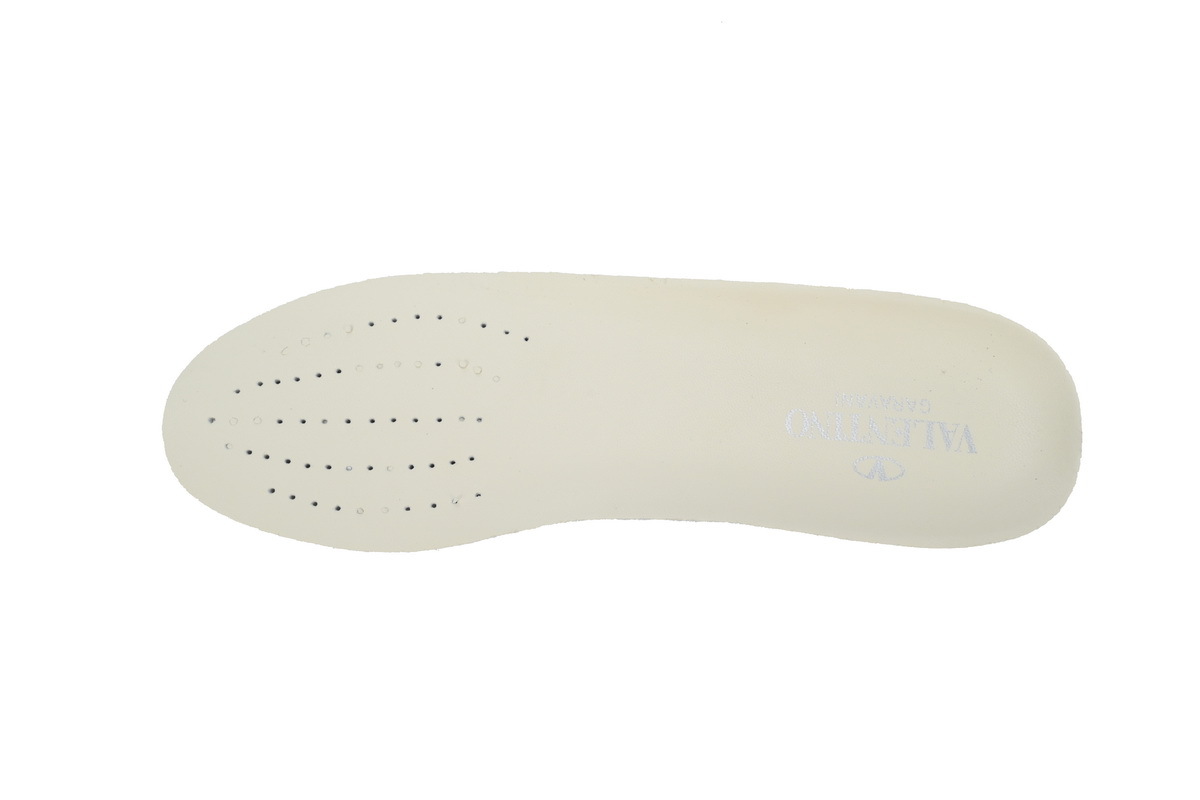 Coco Shoes Valentino Garavani Low Top Chunky Sneakers Leather Beige