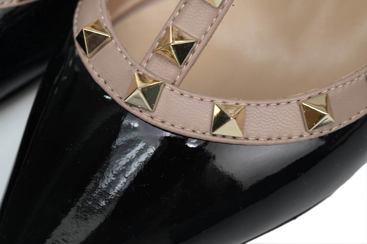 Coco Shoes Valentino Garavani Rockstud Patent Leather Studded Pump Black