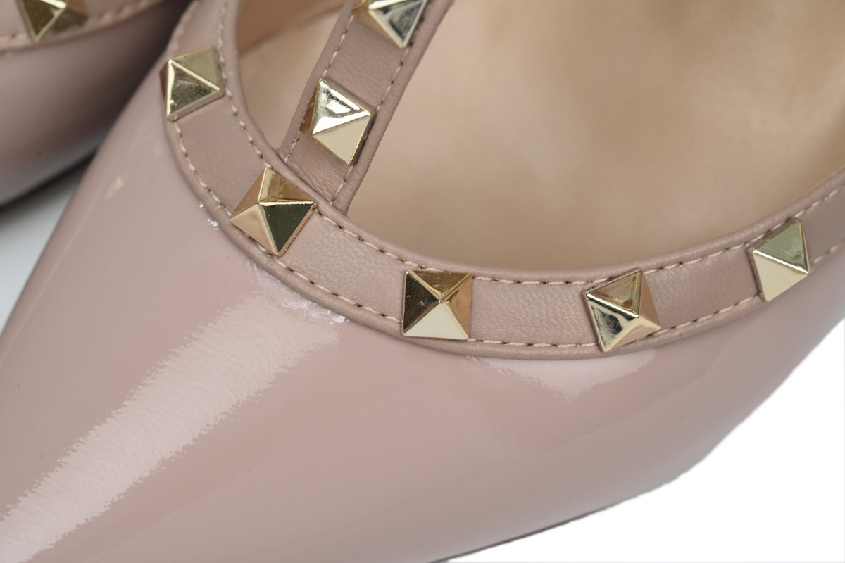 Coco Shoes Valentino Garavani Rockstud Patent Leather Studded Pump Beige