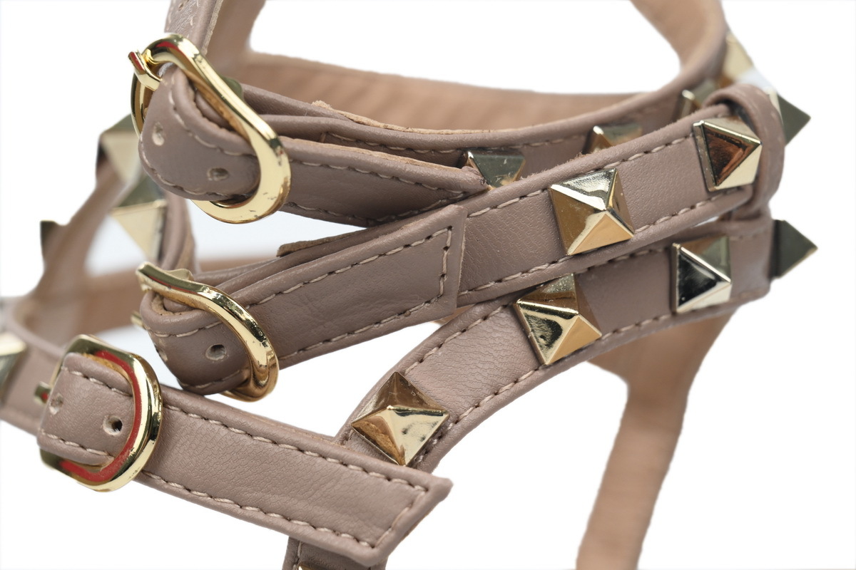 Coco Shoes Valentino Garavani Rockstud Patent Leather Studded Pump Beige