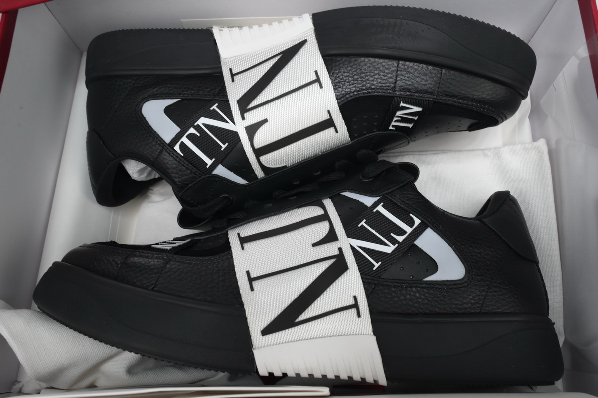 Coco Shoes Valentino VL7N leather sneakers Black