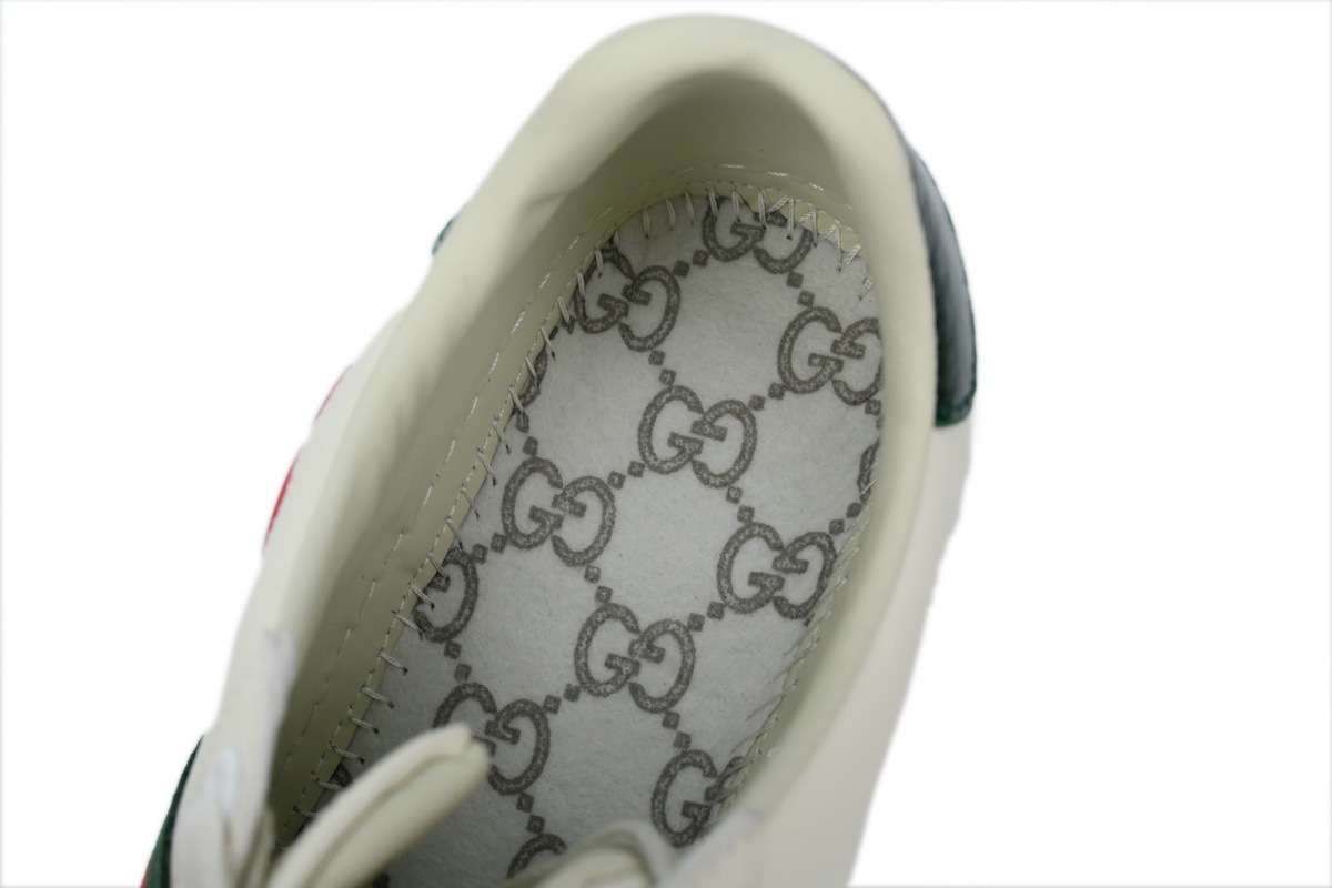 Coco Shoes Gucci Ace Embroidered Hearts White