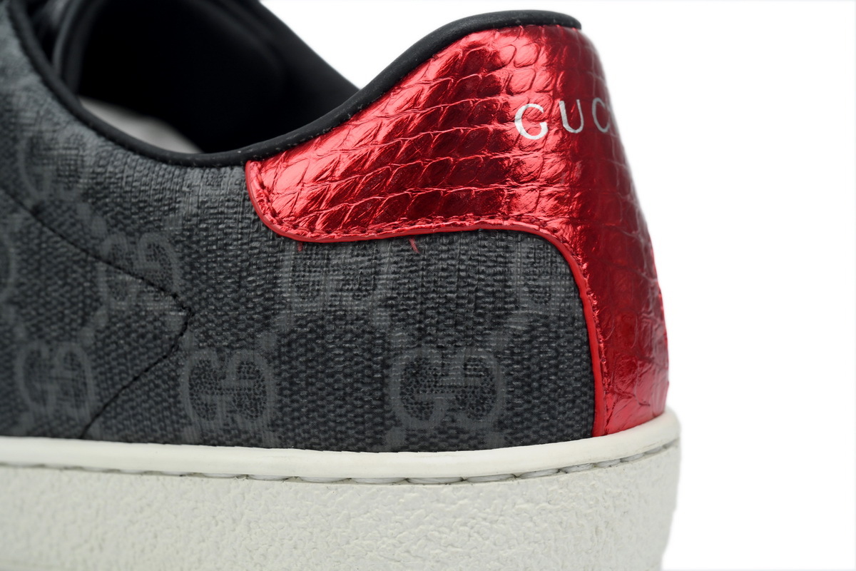 Coco Shoes Gucci Ace GG Supreme Leather Low Top Sneakers