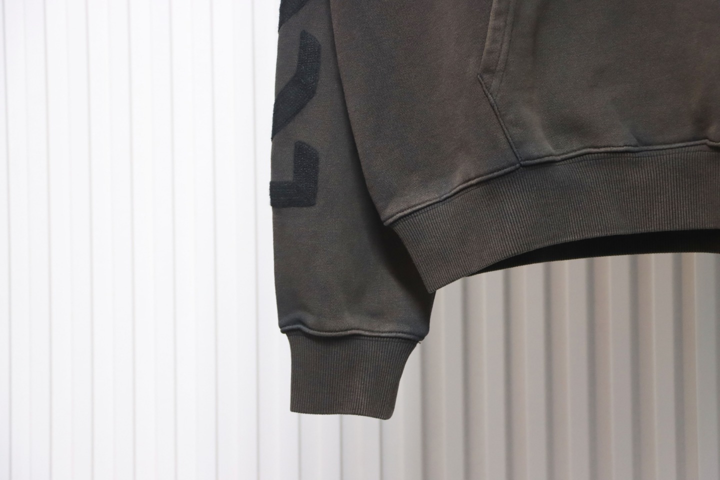 Coco Shoes Off-White Logo Print Cotton Hoodie Brown Black