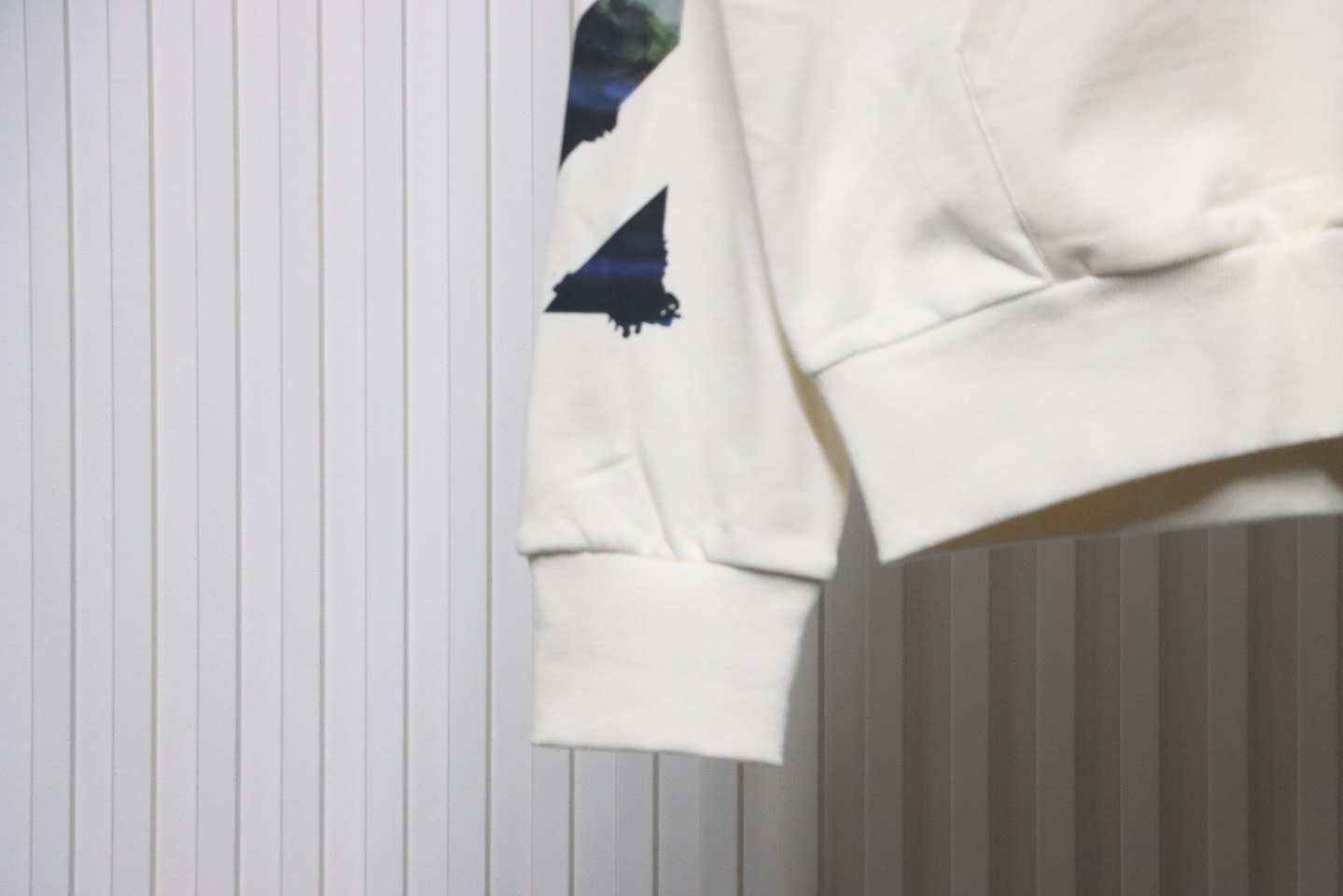 Coco Shoes Off-White Pascal Arrow Zipped Hoodie White