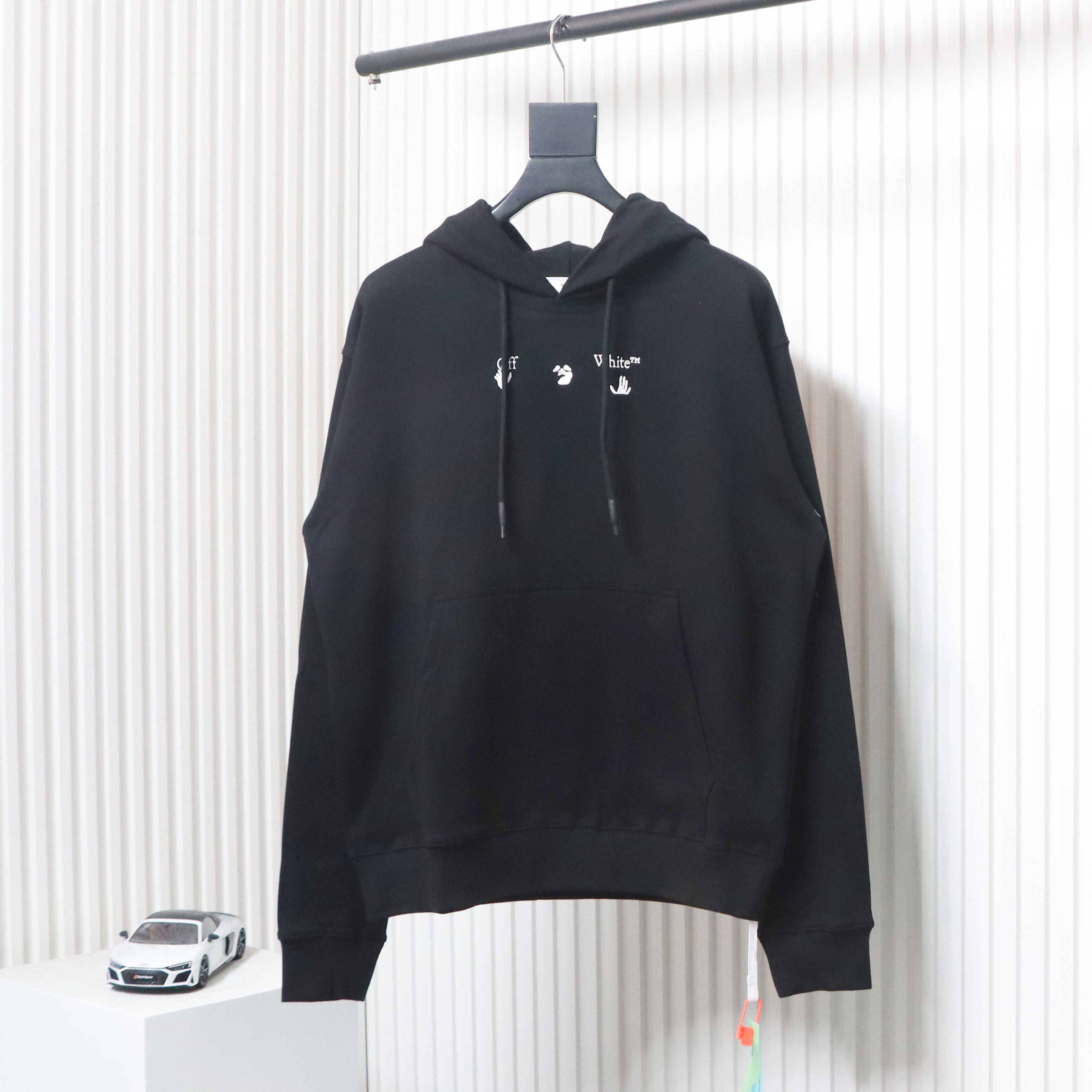 Coco Shoes Off-White Arrow Print Hoodie Black Red
