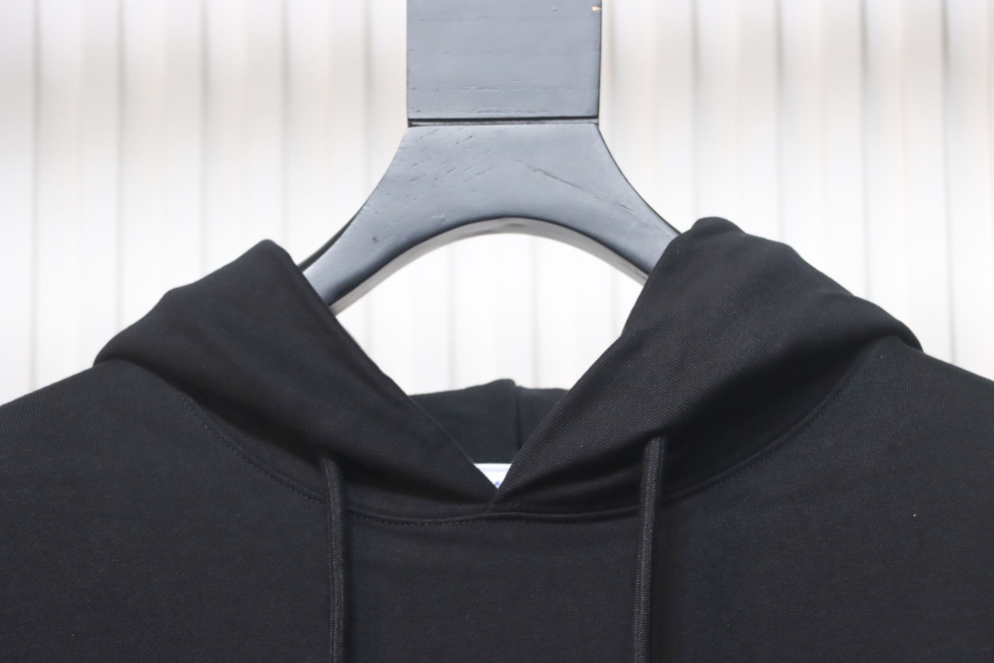 Coco Shoes Off-White Arrow Print Hoodie Black Red