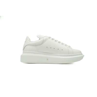 Alexander McQueen Oversized Leather Sneaker White 21295691 02