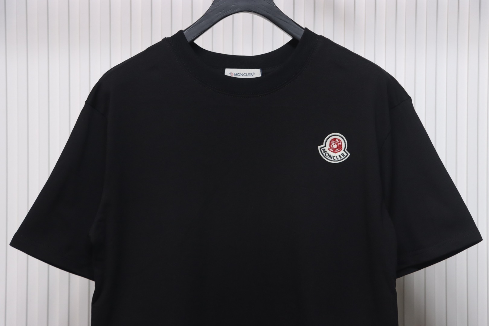 Moncler Enfant Logo Print Cotton T-shirt Black